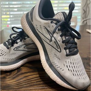 Women’s Brooks Gylcerin 19 Running Shoes